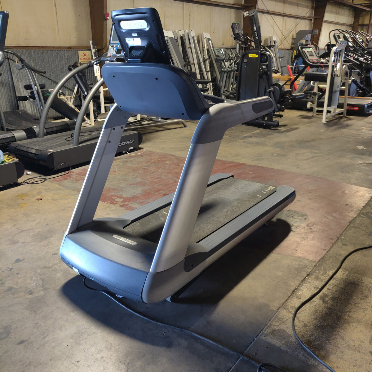 Precor TRM 865 Treadmill w/p62 Console