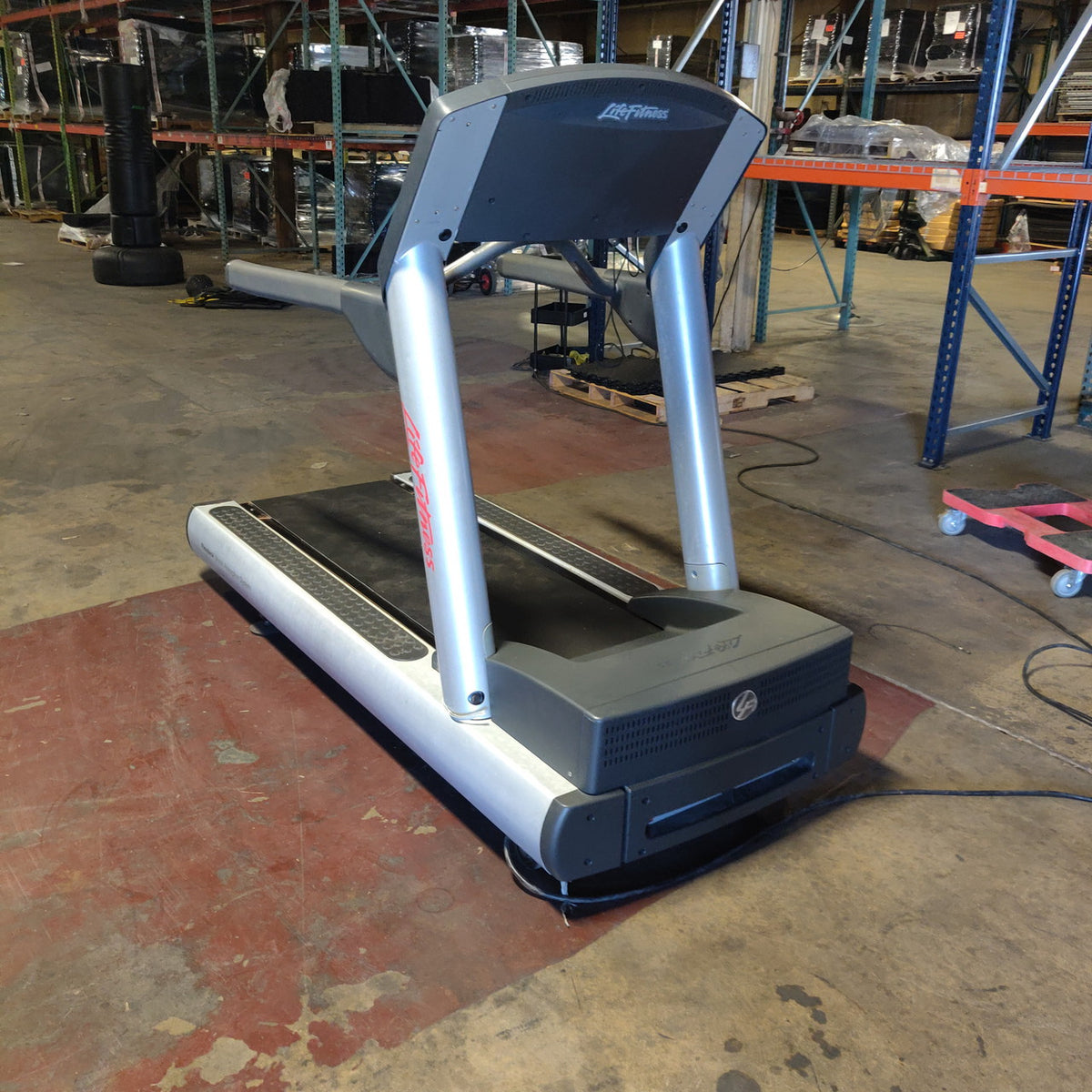 Life Fitness 95T Integrity Series Treadmill CLST