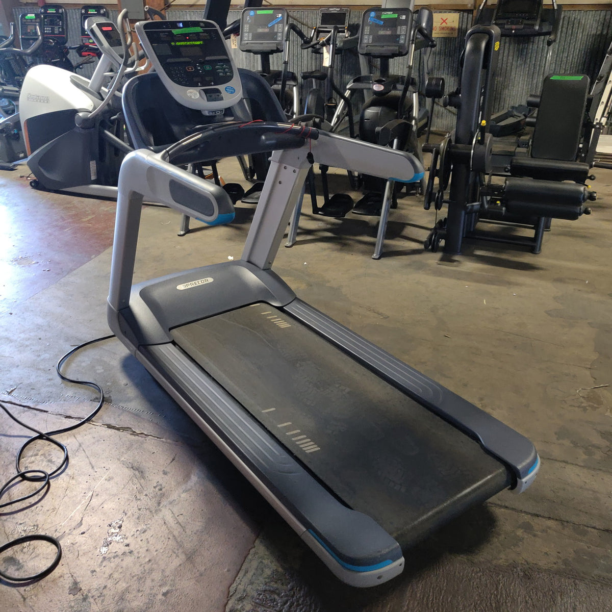 Precor TRM 835 Treadmill w/P30 Console