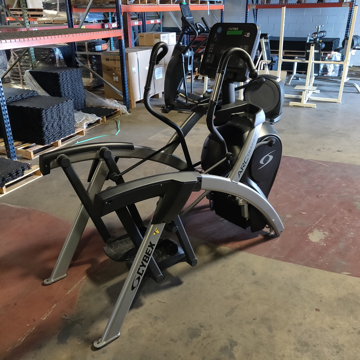 Cybex R Series Lower Body Arc Trainer w/50L Console