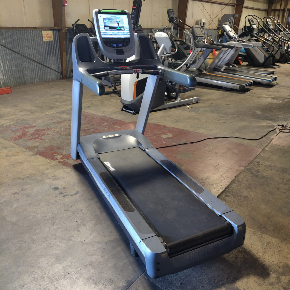 Precor TRM 885 Treadmill w/P80 Console