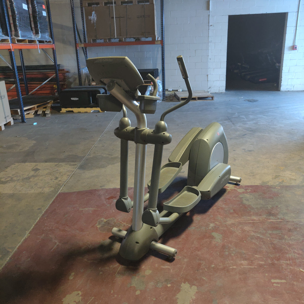 Life Fitness 91x Elliptical Cross-Trainer