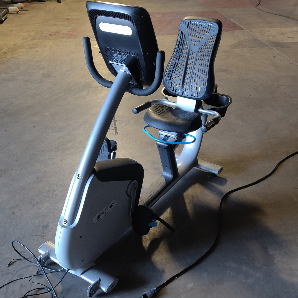 Precor RBK 885 Recumbent Bike w/ P82 Console