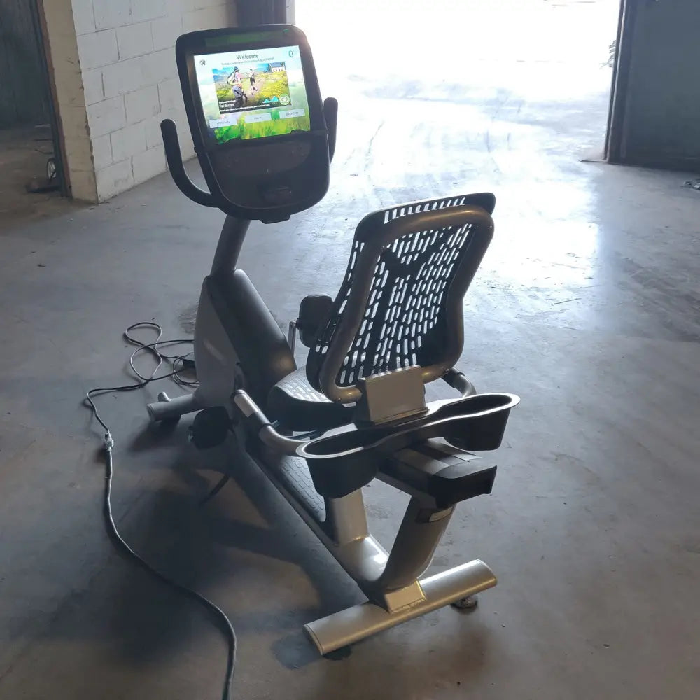 Precor RBK 885 Recumbent Bike w/ P82 Console