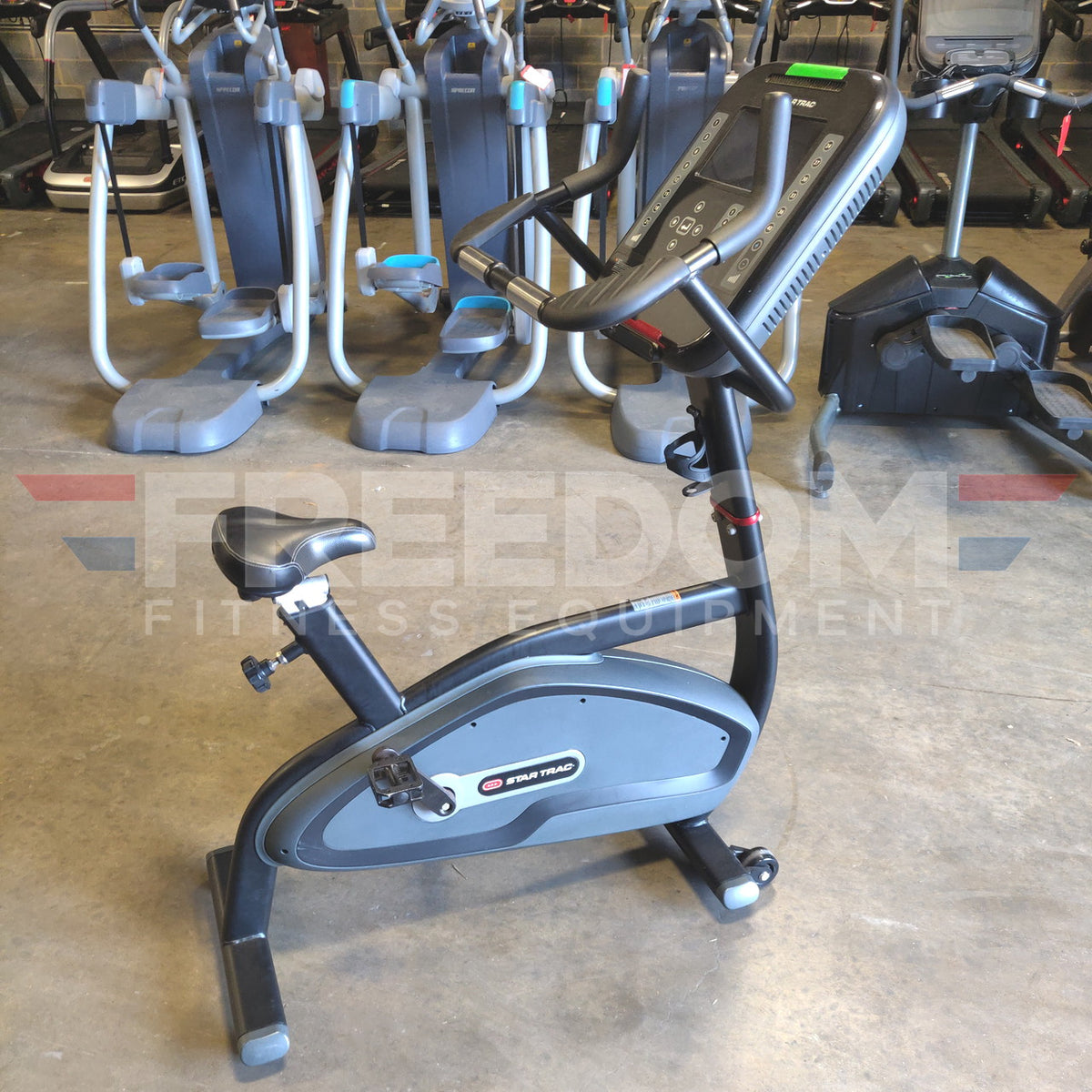 Star Trac 4UB Upright Bike