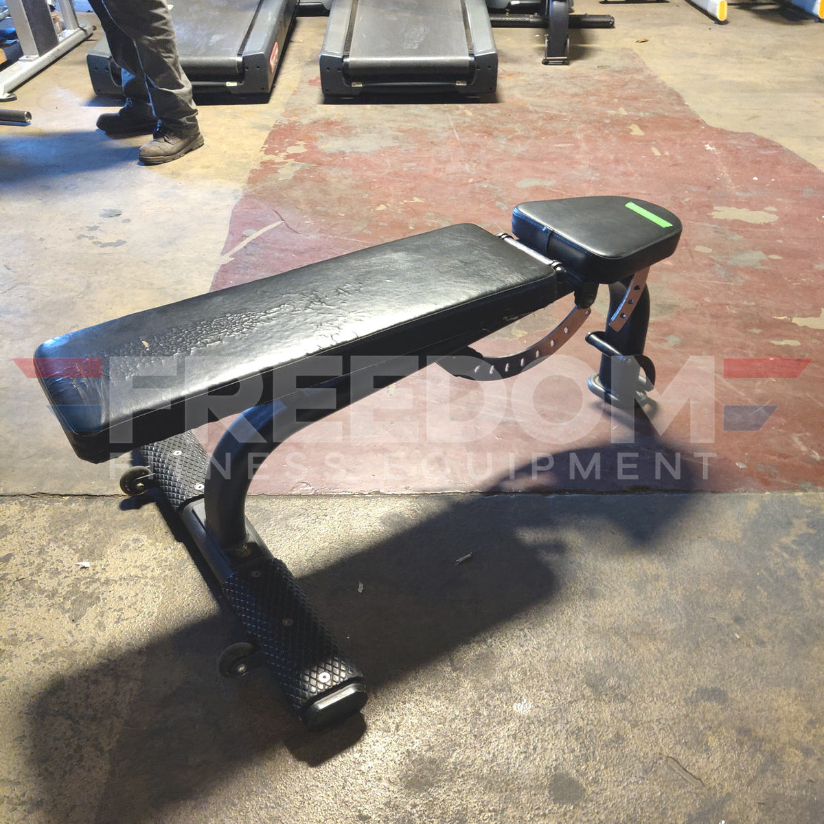 Adjustable Commercial Bench – Heavy-Duty Strength Training Bench