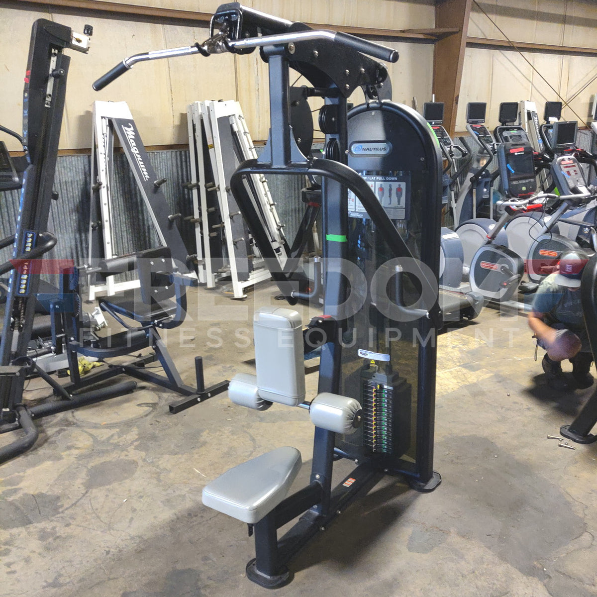 Nautilus Instinct Dual Lat Pull Down/Vertical Row
