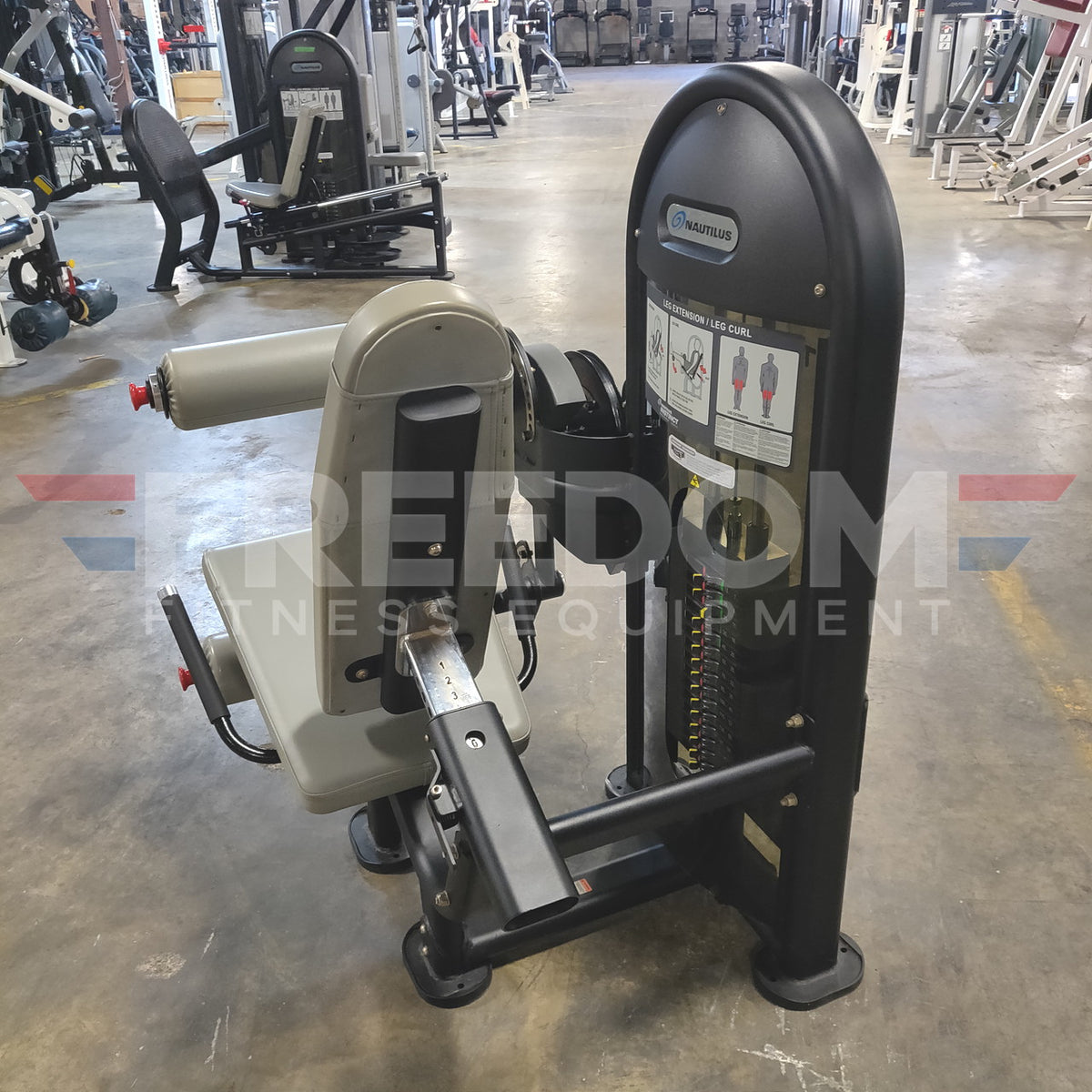 Nautilus Instinct Dual Leg Extension/Curl