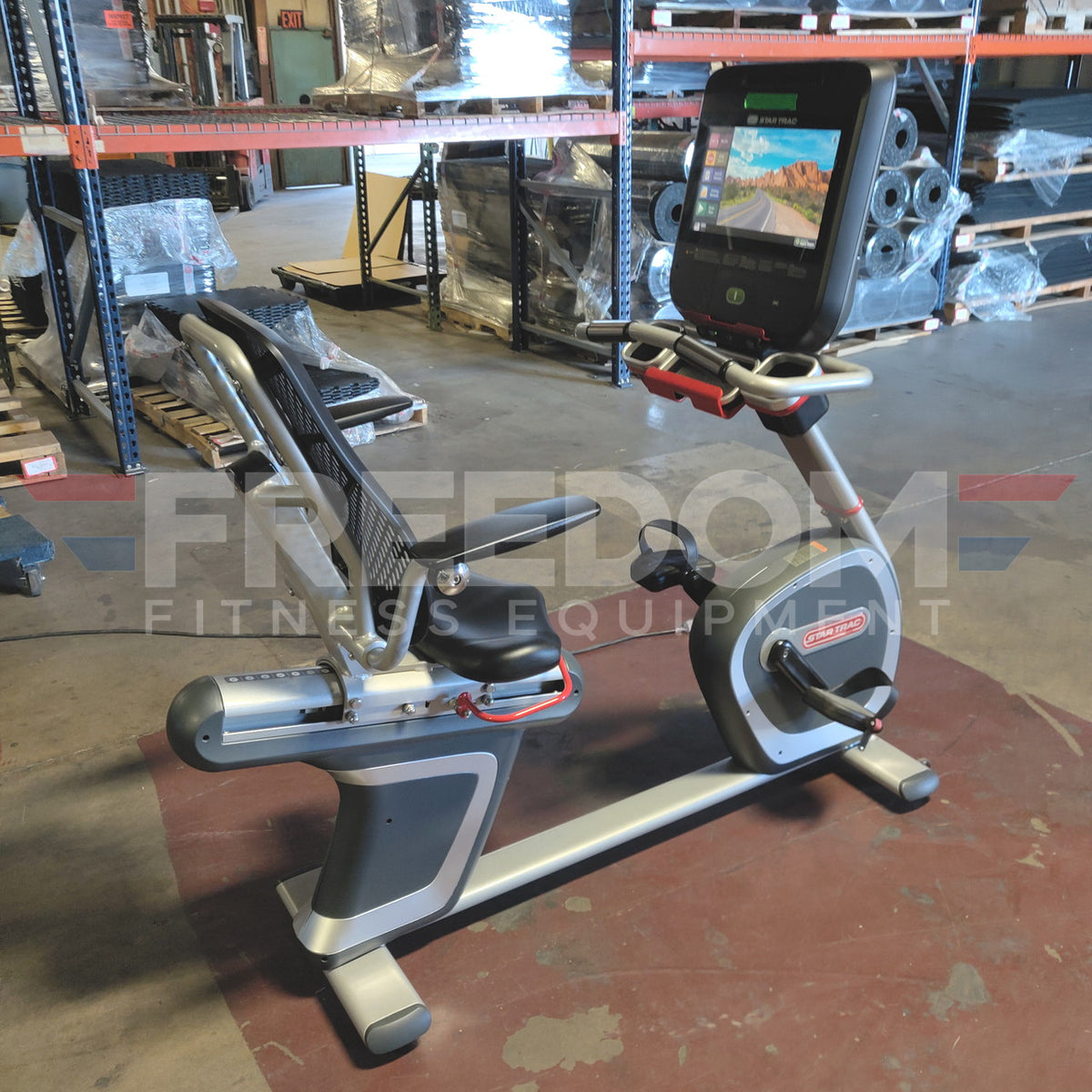 Star Trac 8 Series Recumbent Bike w/16" Embedded Display