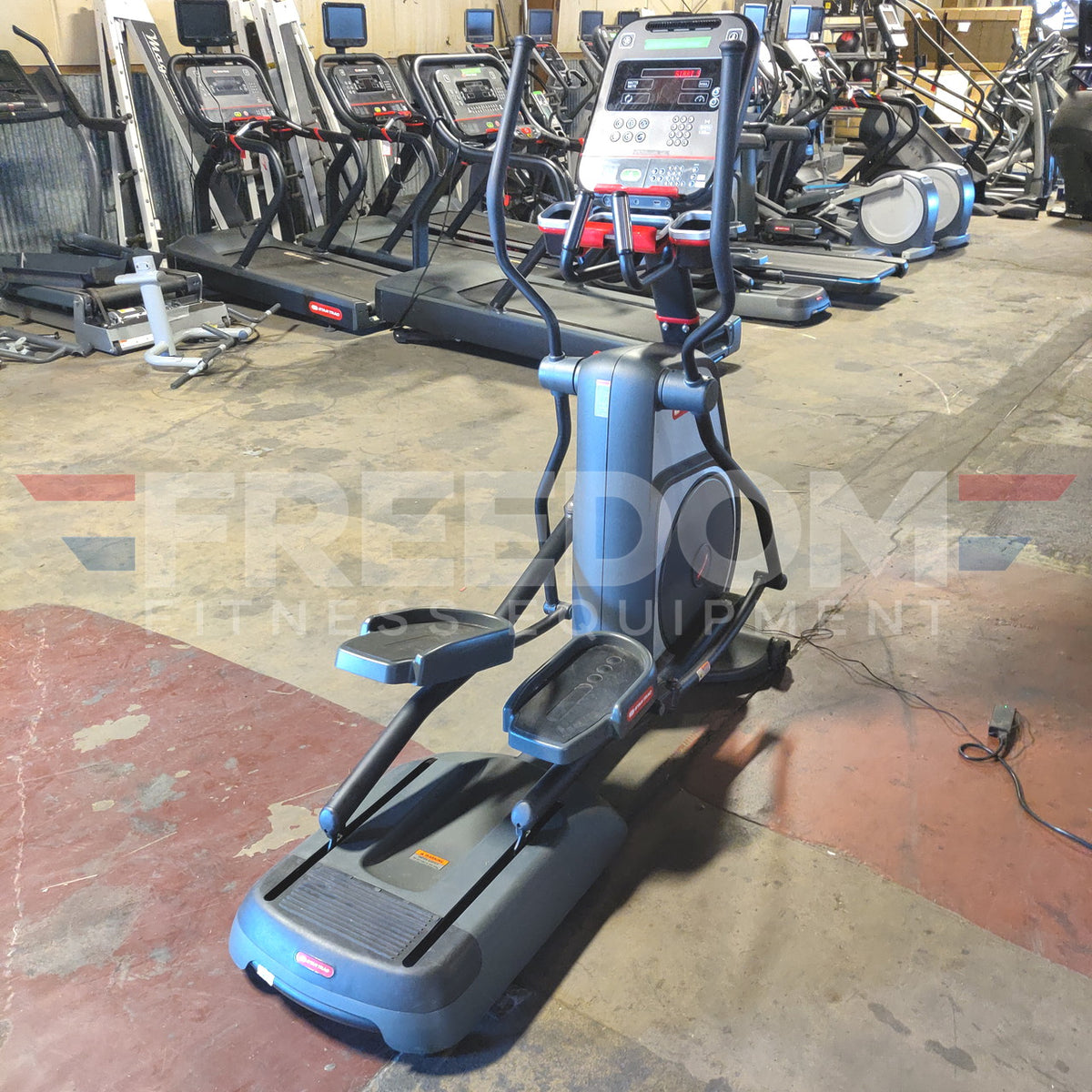 Star Trac 8 Series Cross Trainer w/ LCD Console