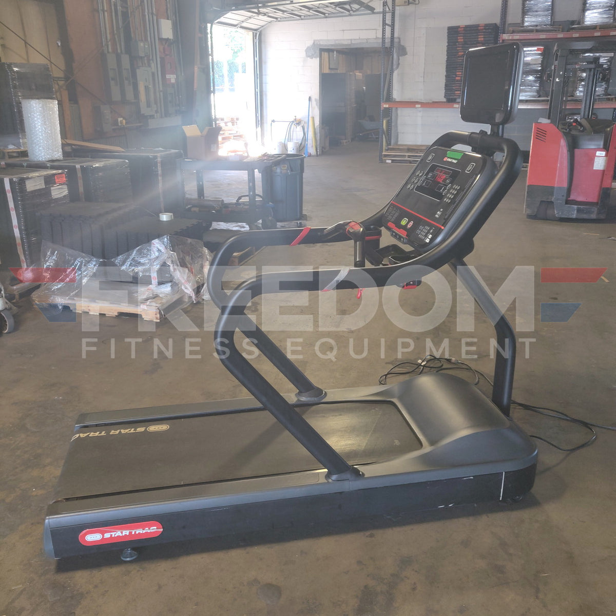 Star Trac 8 Series TR Treadmill w/ LCD Console