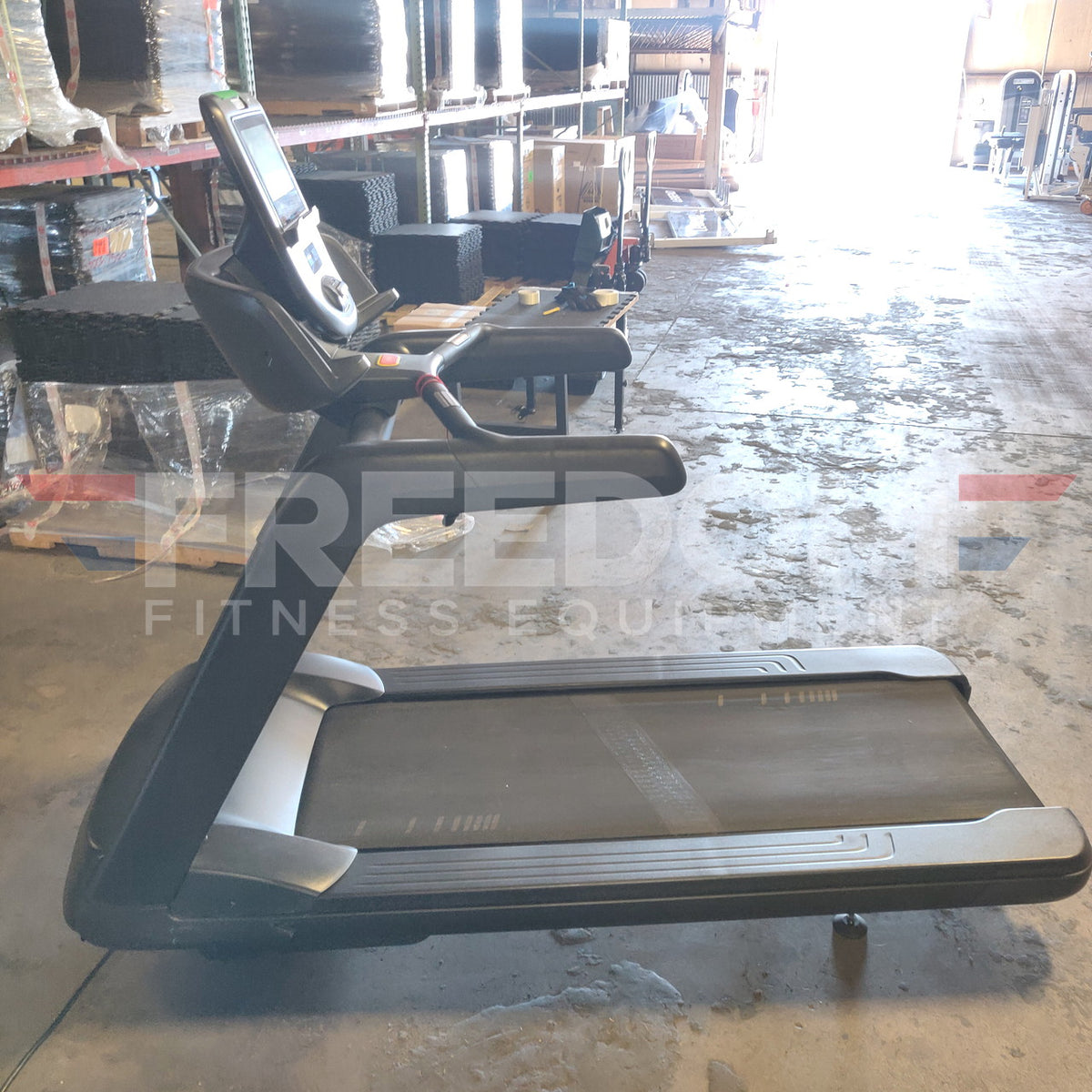 Precor TRM 661 Treadmill w/ P62 Console