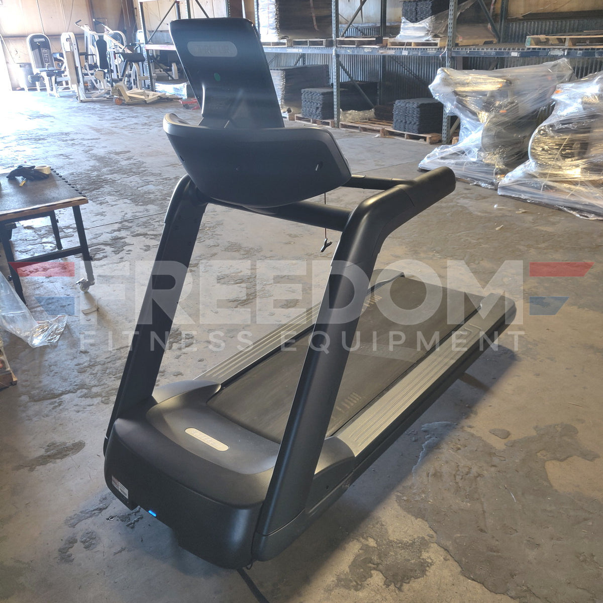 Precor TRM 661 Treadmill w/ P62 Console