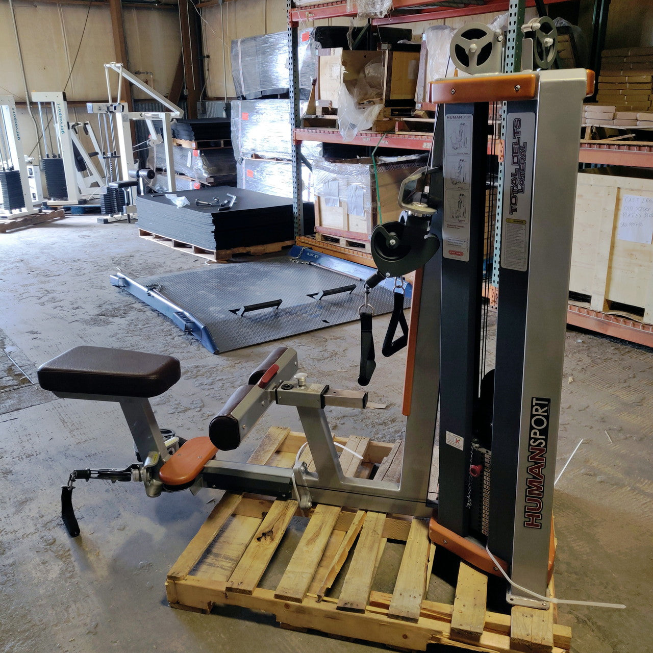 Star Trac Humansport Total Delt/Rear Row/Lateral Raise Combo