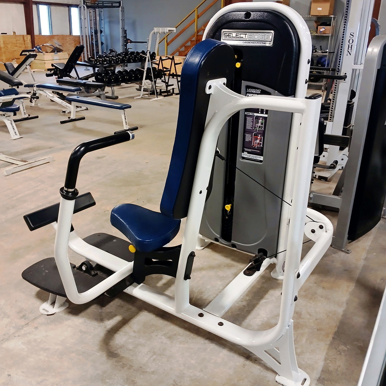 Legend Fitness SelectEDGE Chest Press