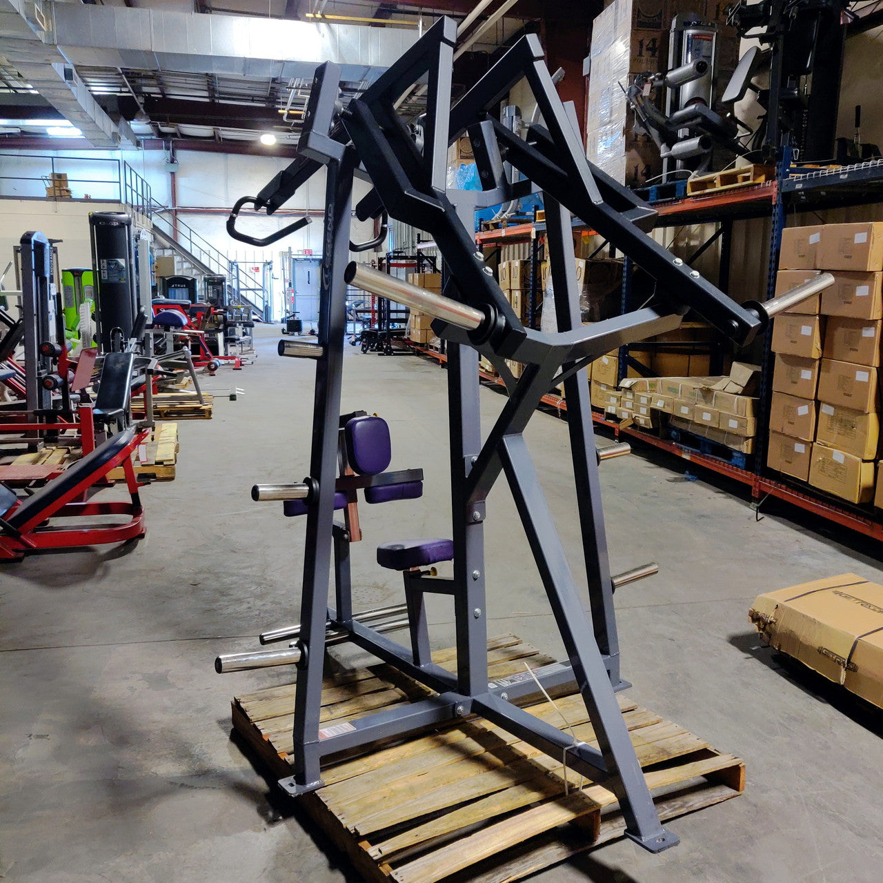 Legend Fitness Unilateral Diverging High Row Plate Loaded