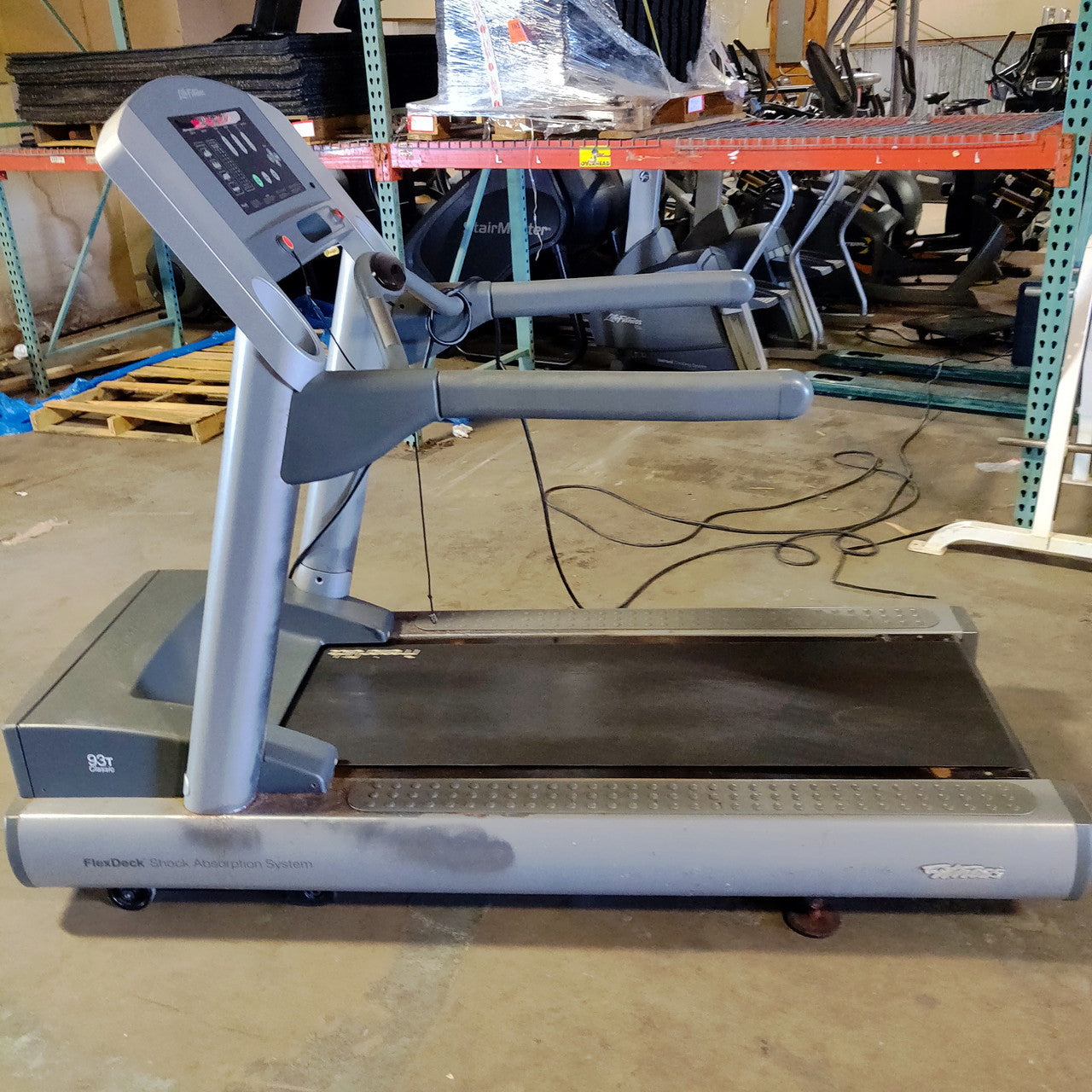 Life fitness 93t classic treadmill sale