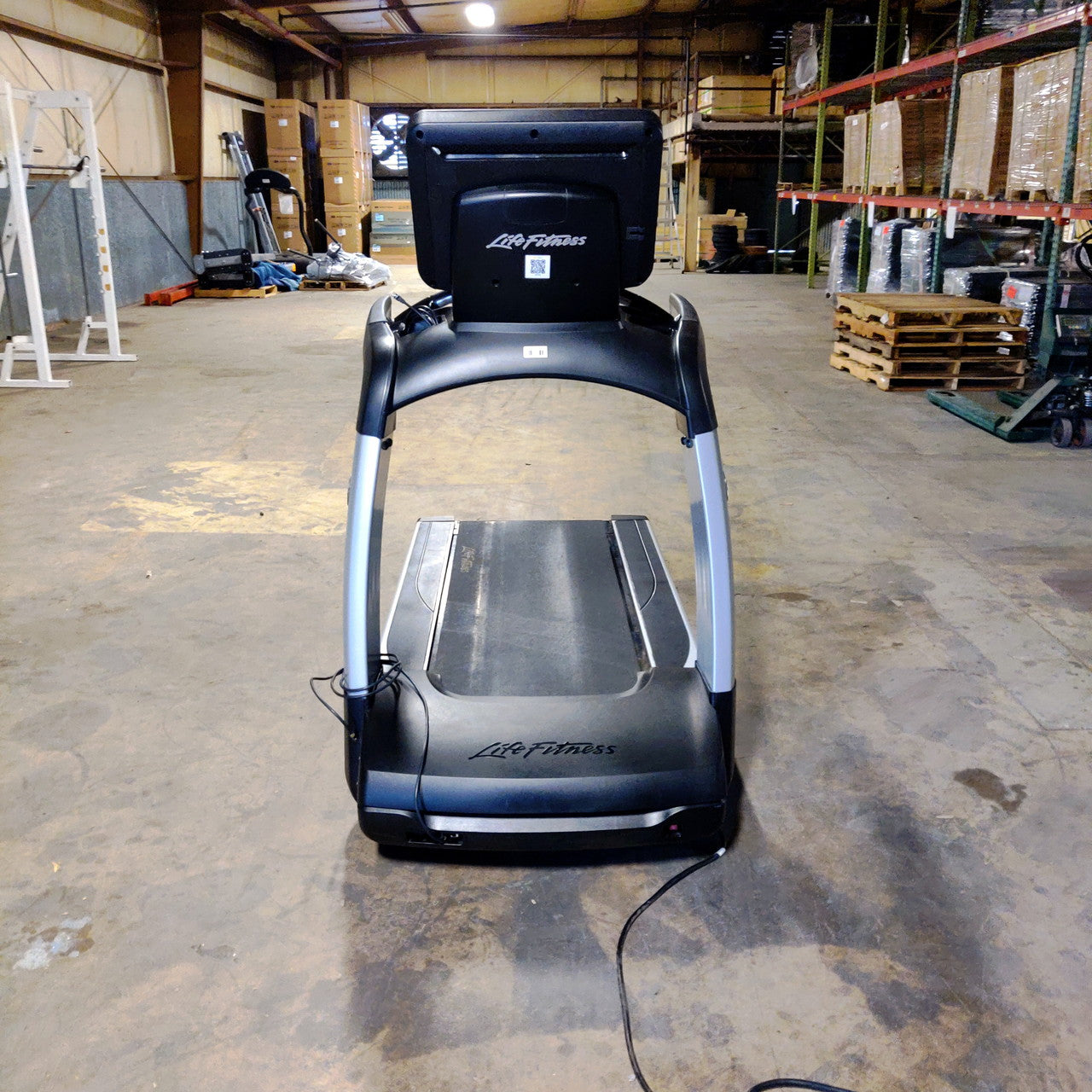 Life Fitness 95T Treadmill with Upgraded Discover Console BEING WORKED ON