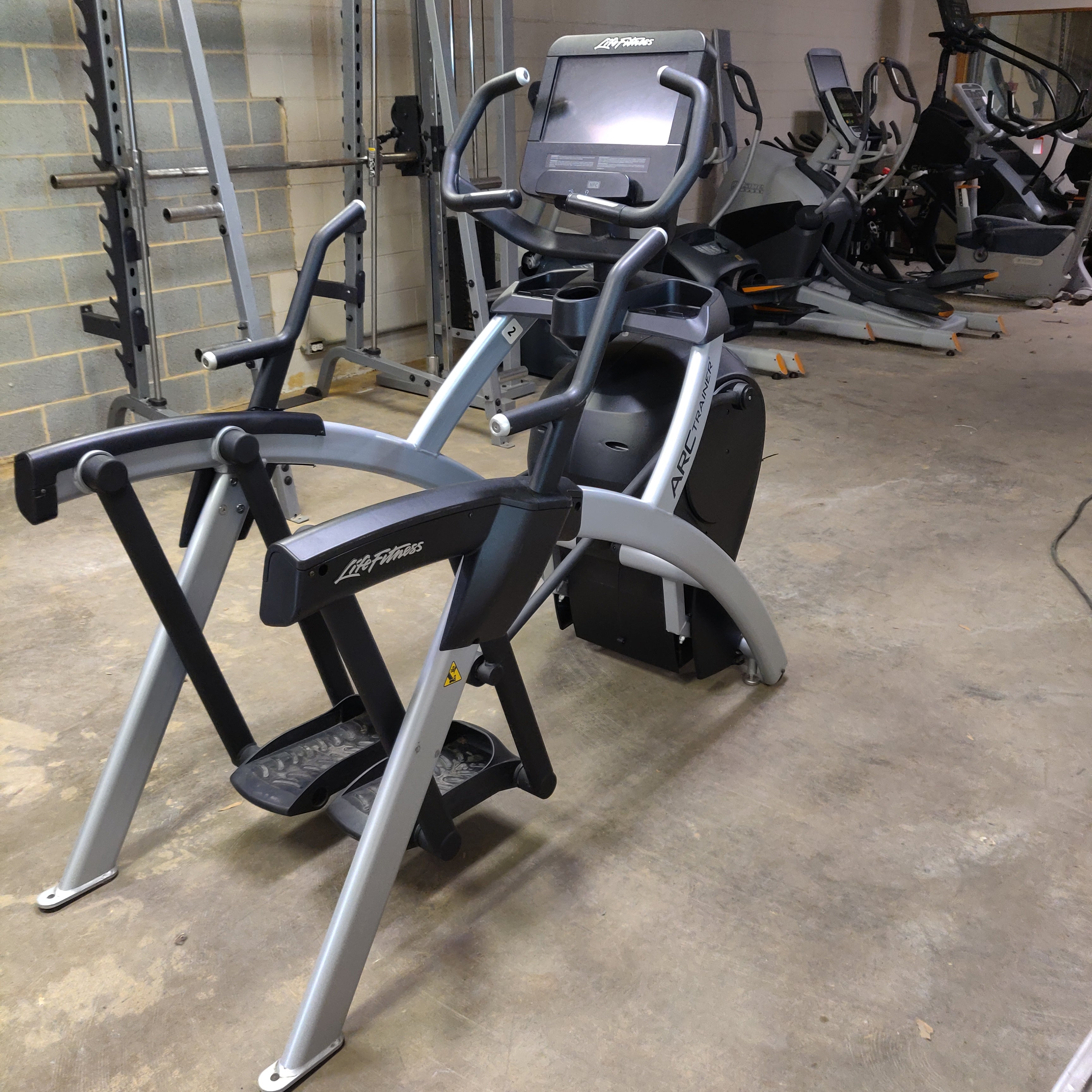 Life Fitness Arc Trainer LowerBody with Smartscreen
