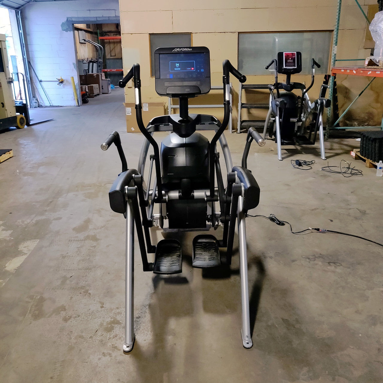 Life Fitness Arc Trainer Total Body with Smartscreen