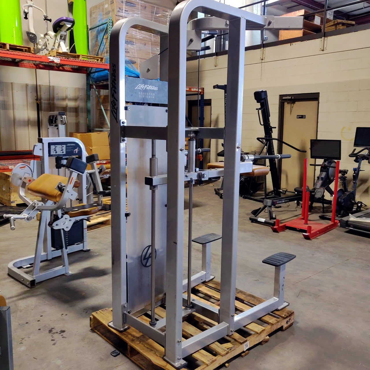 Life Fitness Assisted Dip Chin-Up Pro2 Series