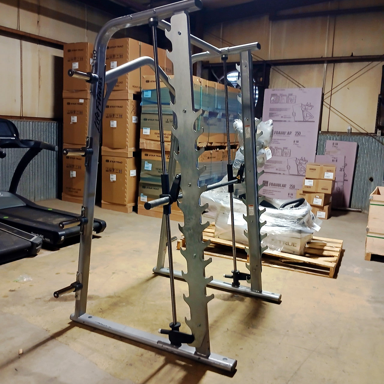 Life Fitness Axiom Series Smith Machine Rack