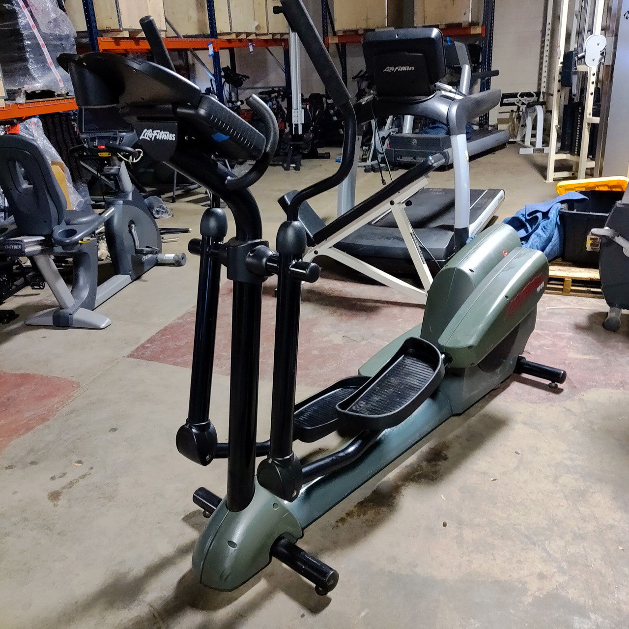 Life Fitness CT-9100 Elliptical Cross-Trainer
