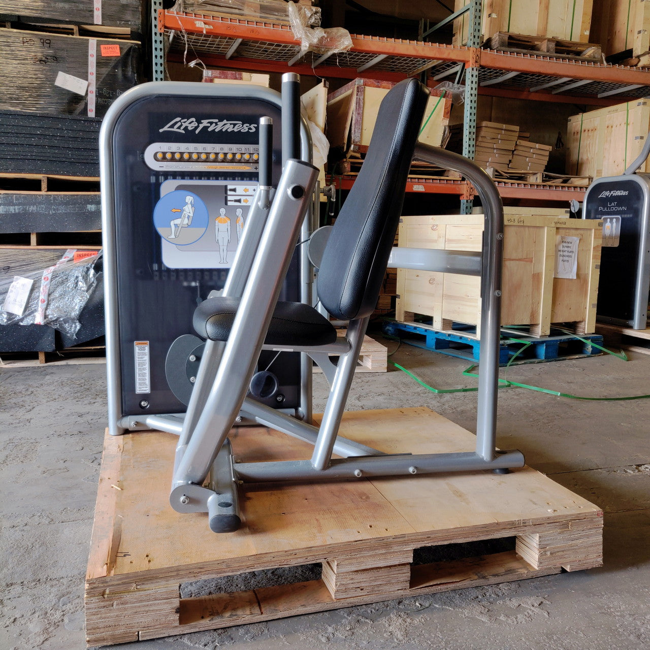 Life Fitness Chest Press Circuit Series