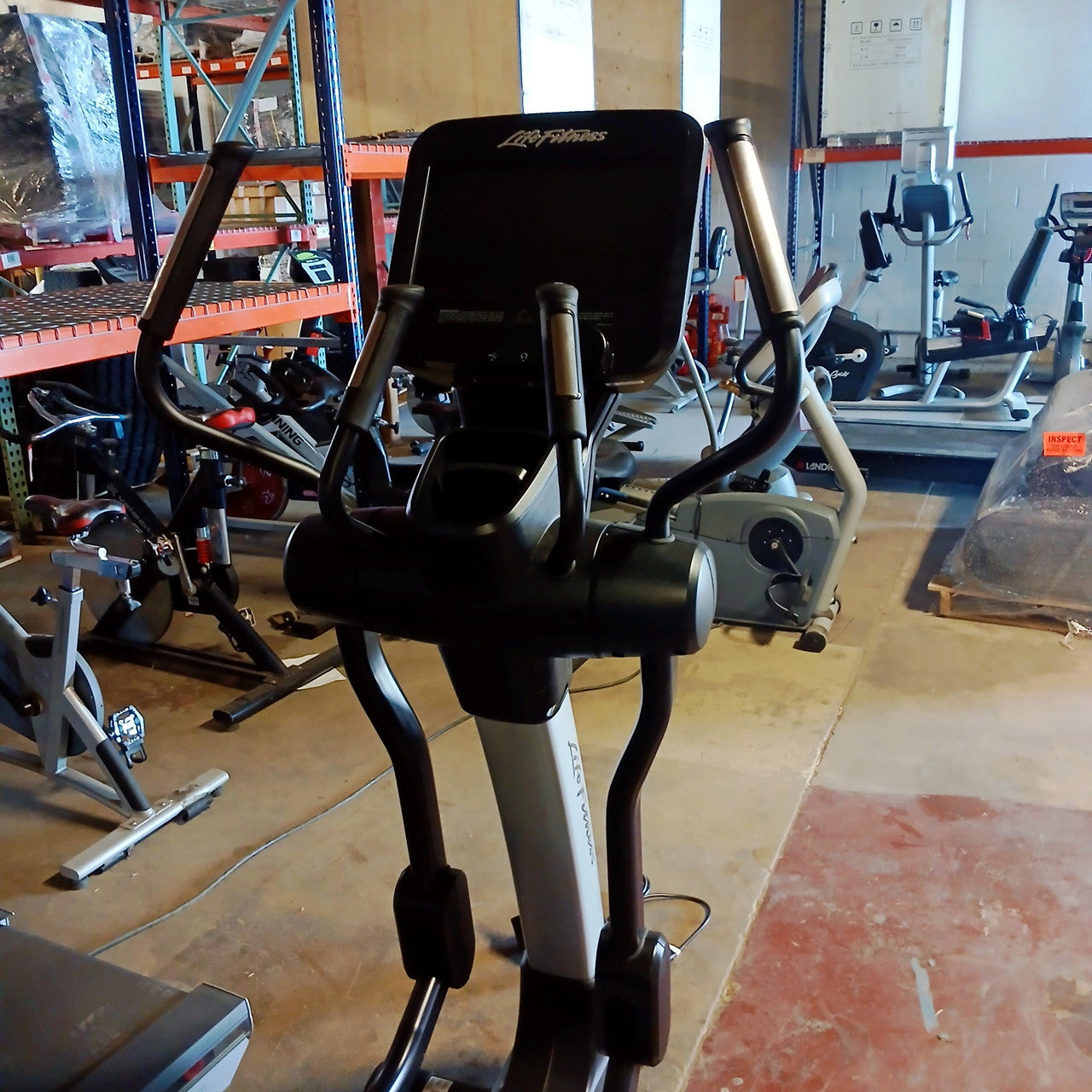 Life Fitness Discover SE3 95X Elliptical