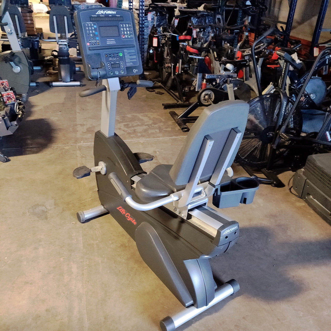Life Fitness Integrity CLST Recumbent Bike