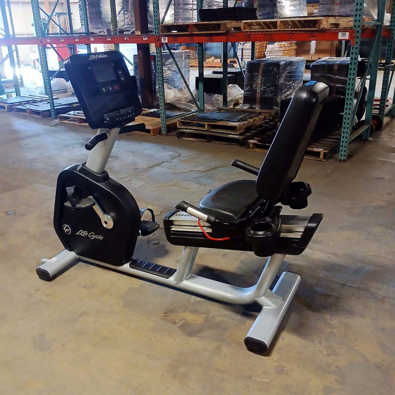 Life Fitness Integrity Lifecycle Recumbent w/ X Console