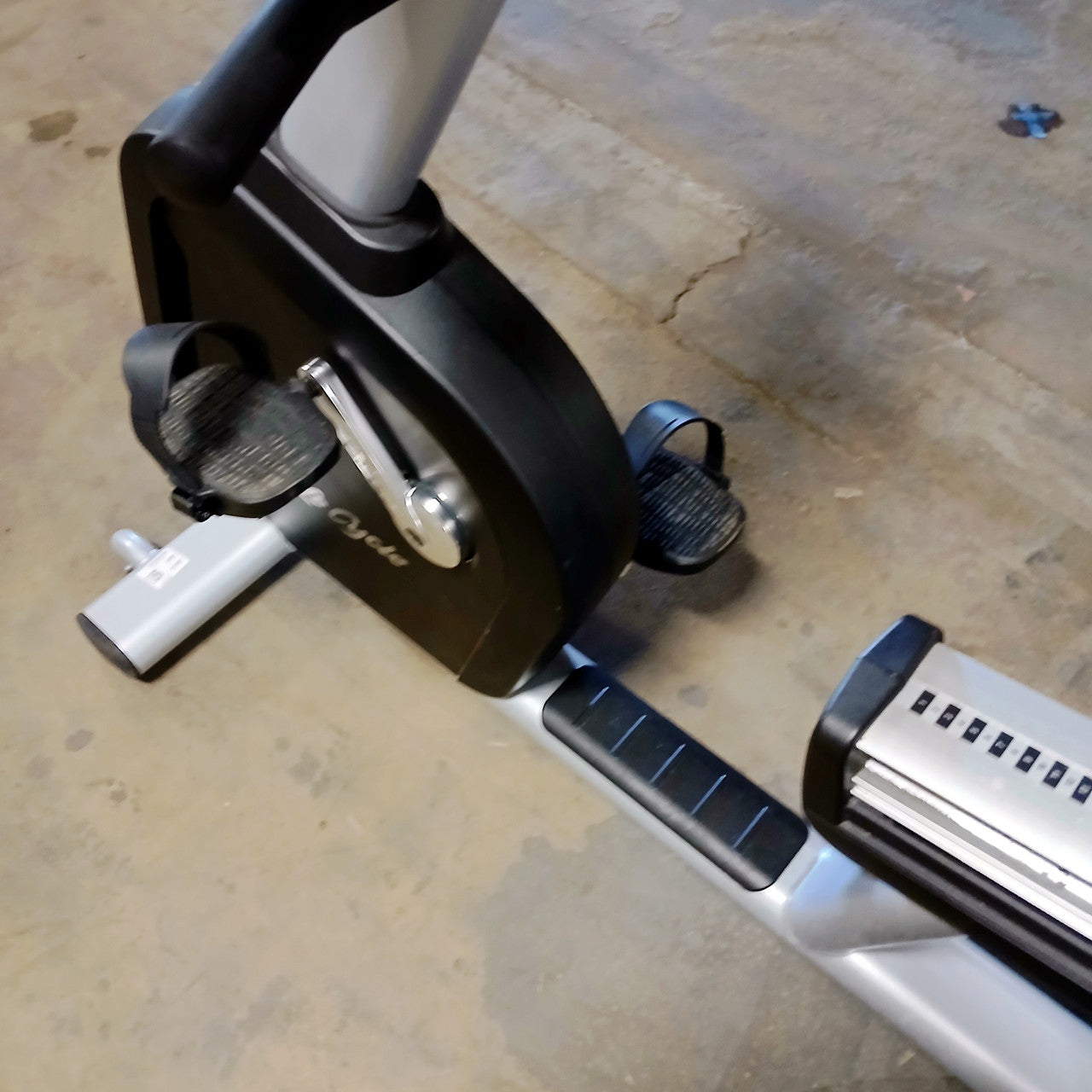 Life Fitness Integrity Lifecycle Recumbent w/ X Console