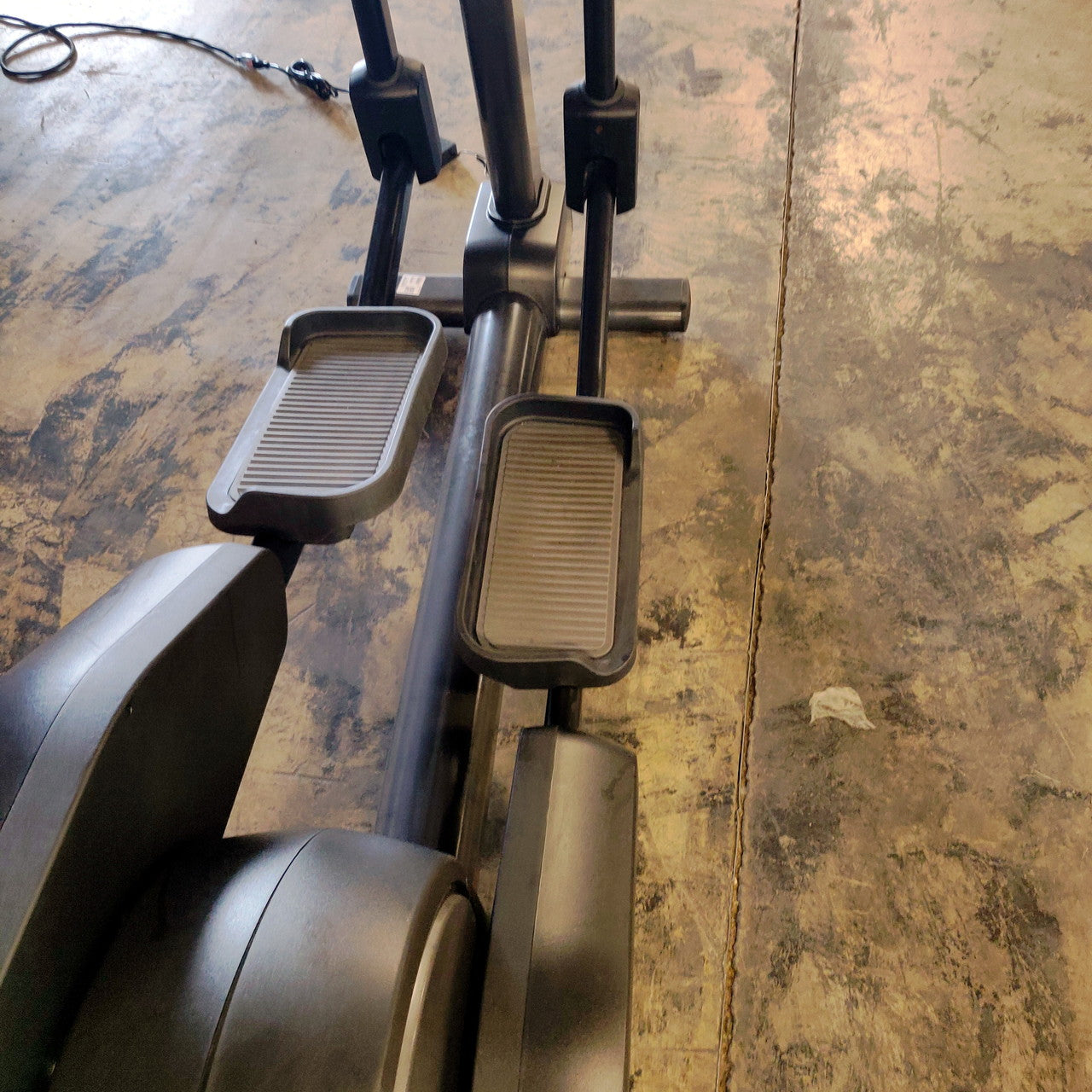 Life Fitness Integrity SE3 Elliptical