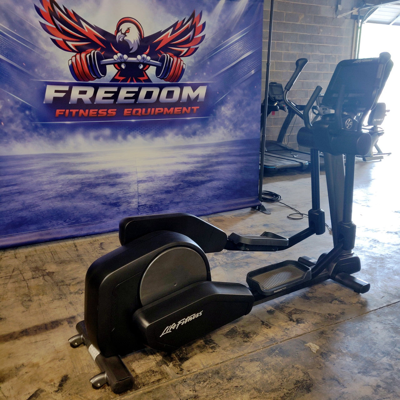 Life Fitness Integrity SE3 Elliptical