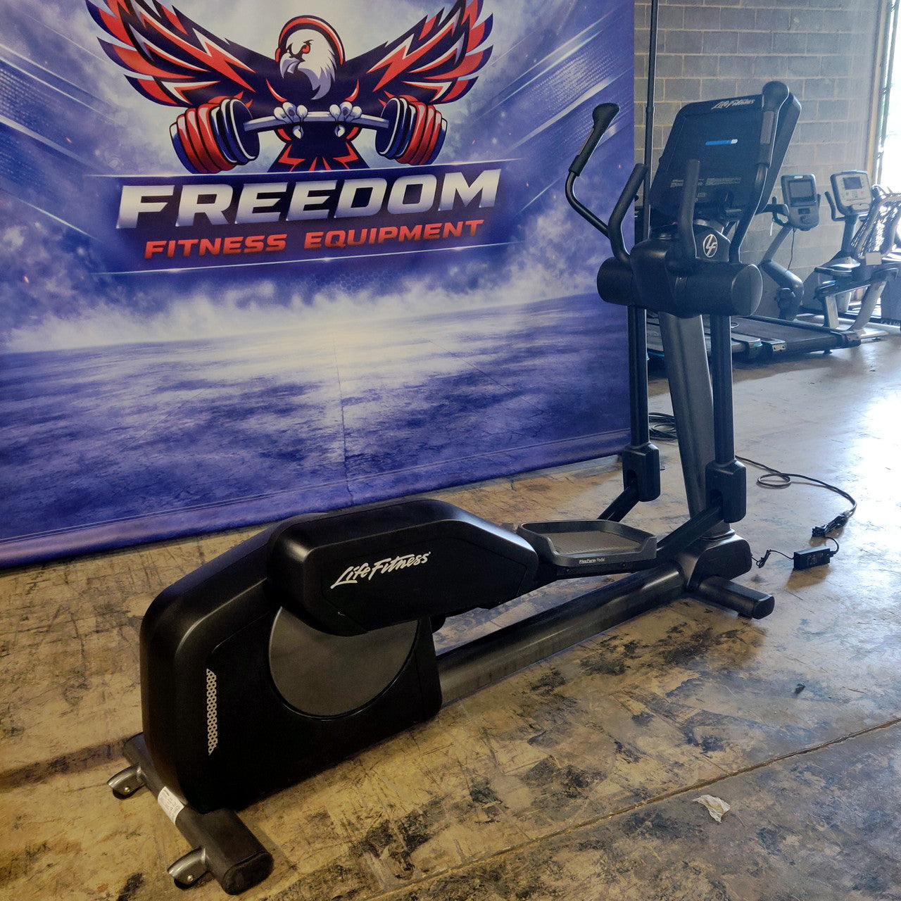 Life Fitness Integrity SE3 Elliptical
