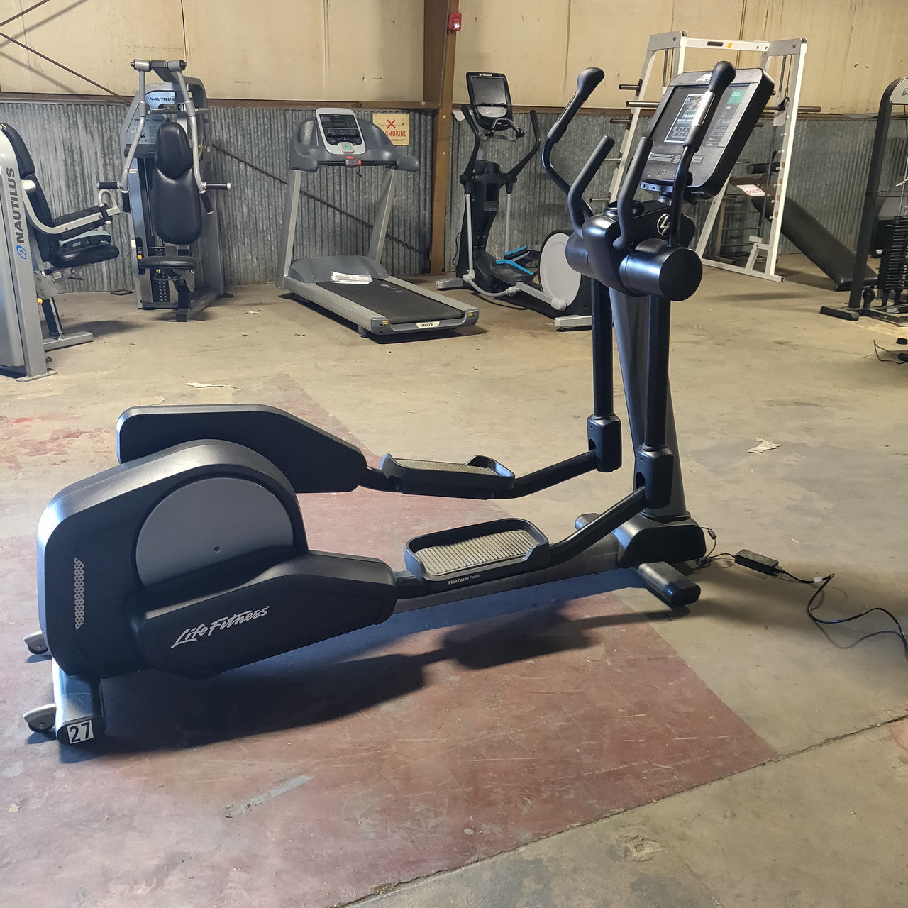 Life Fitness Integrity SE3 HD Elliptical