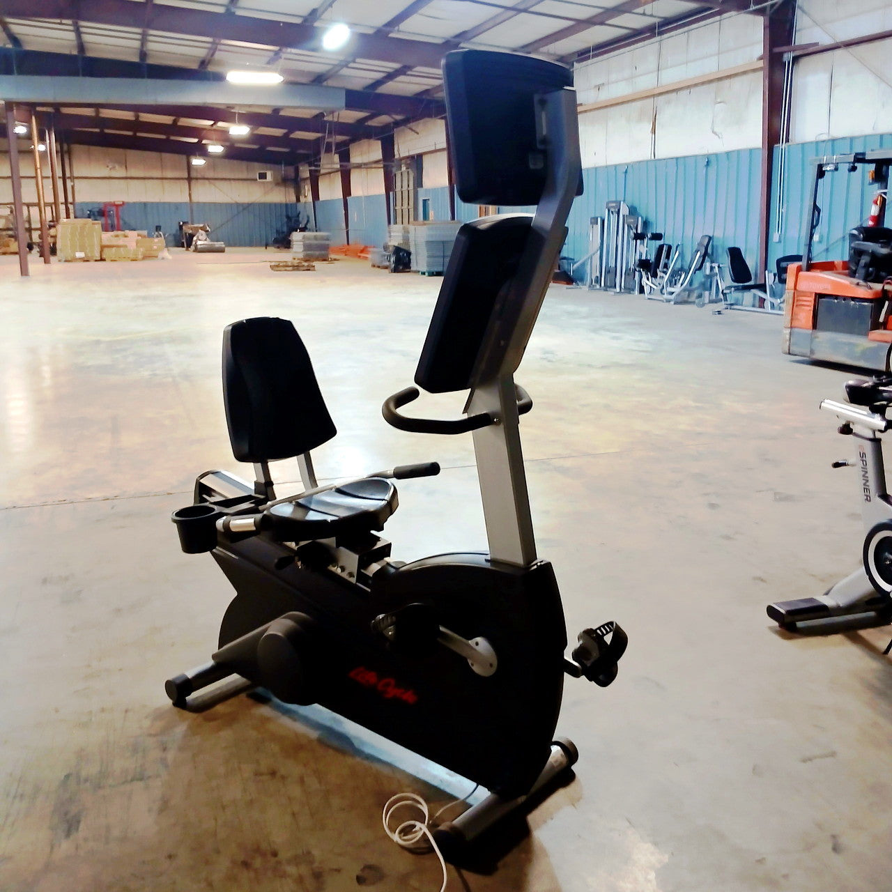 Life Fitness Integrity Series CLSR Recumbent Bike