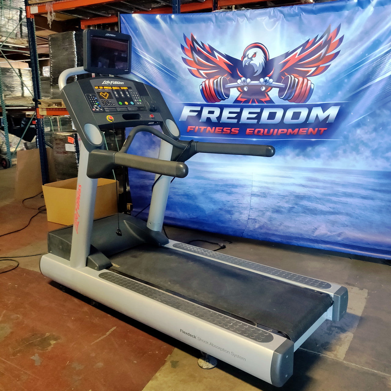 Life Fitness Integrity Series CLST Treadmill