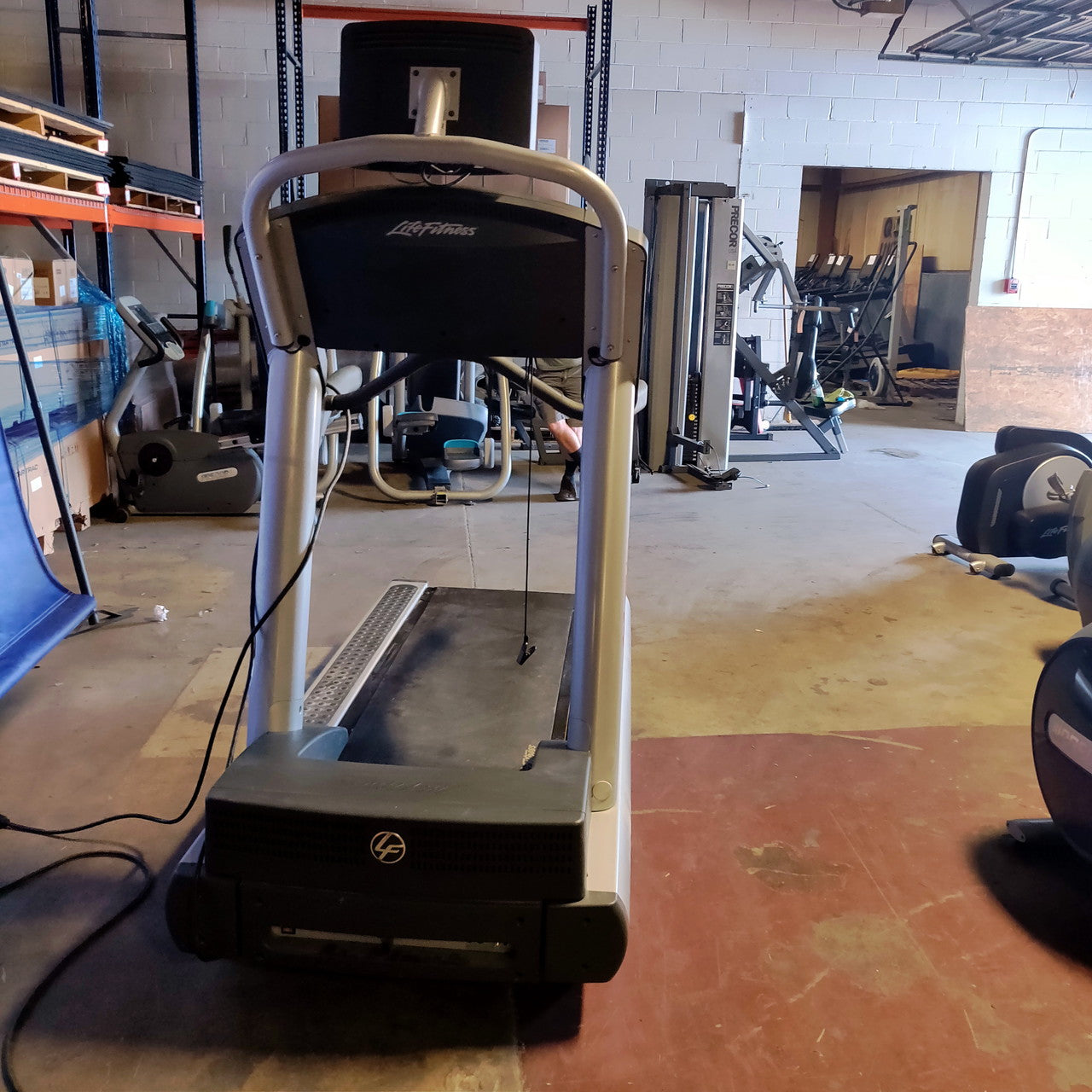 Life Fitness Integrity Series CLST Treadmill