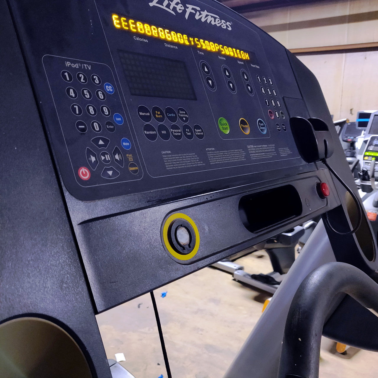 Life Fitness Integrity Series Treadmill CLST