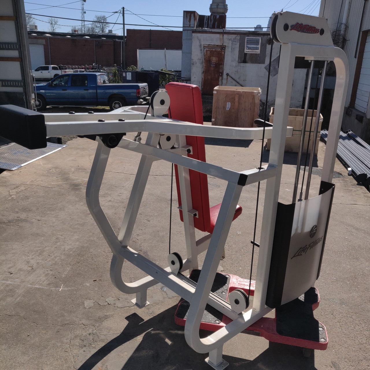 Life Fitness Pro1 Shoulder Press Selectorized