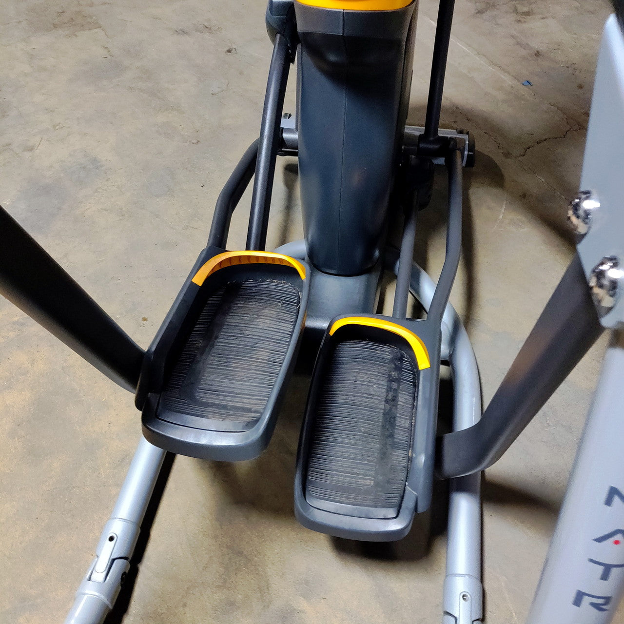 Matrix A5X/A7X Suspension Trainer Elliptical with Incline