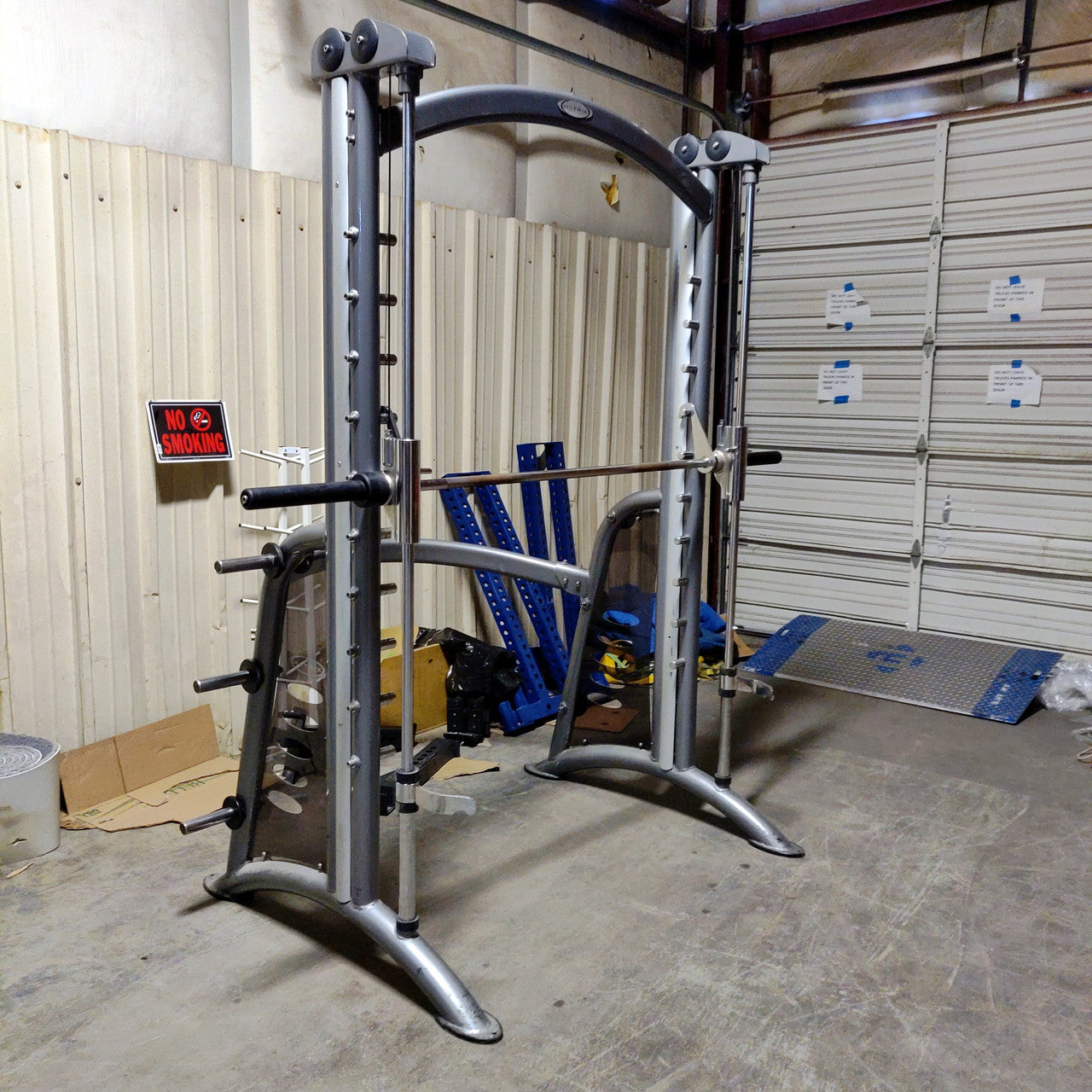 Matrix Aura Smith Machine