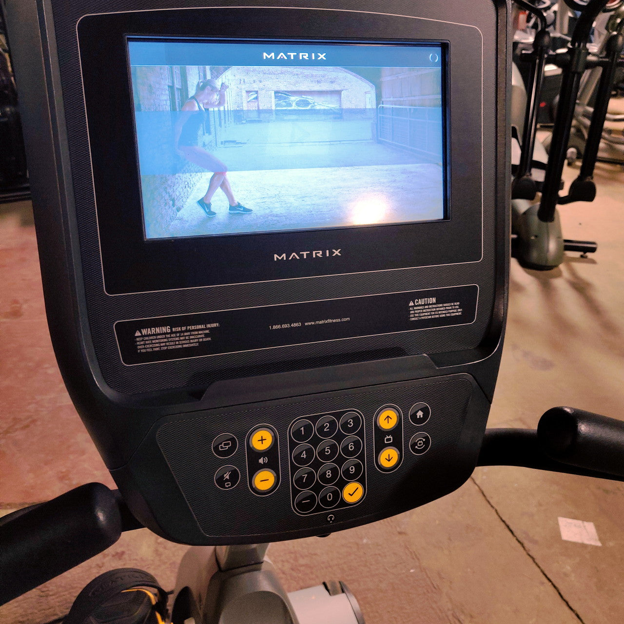Matrix R7xi Recumbent Bike