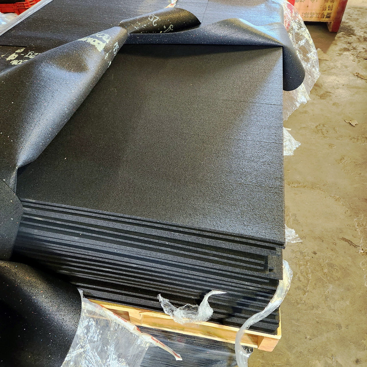 NEW 8mm Premium Gym Flooring Mats 4' x 6' (Blem)