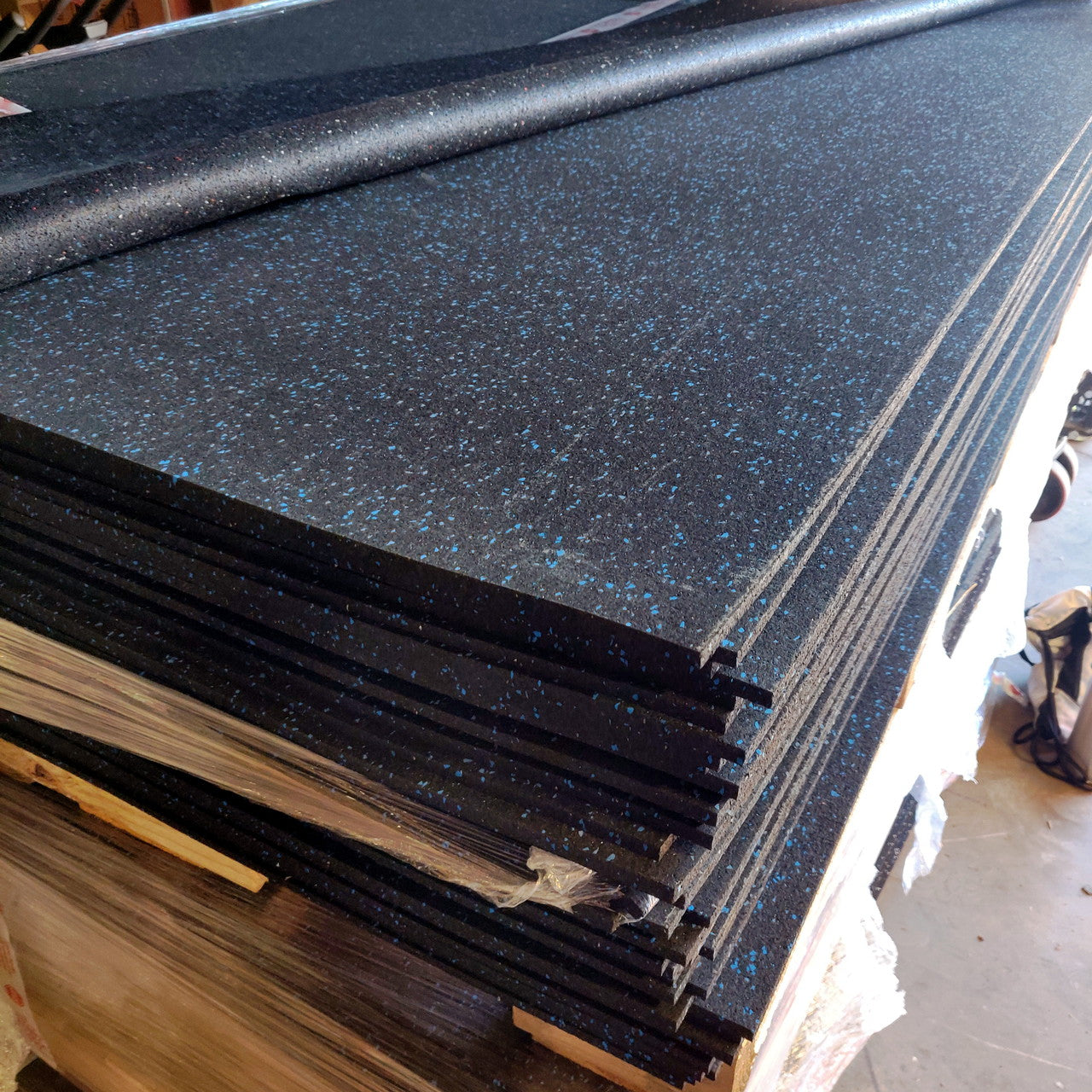 NEW Hammer Clad 8mm Premium Gym Flooring Mats 4' x 6' (Blem)