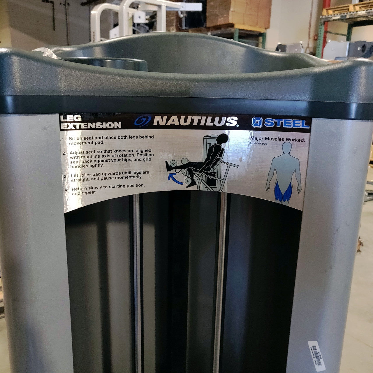 Nautilus Leg Extension Steel Series