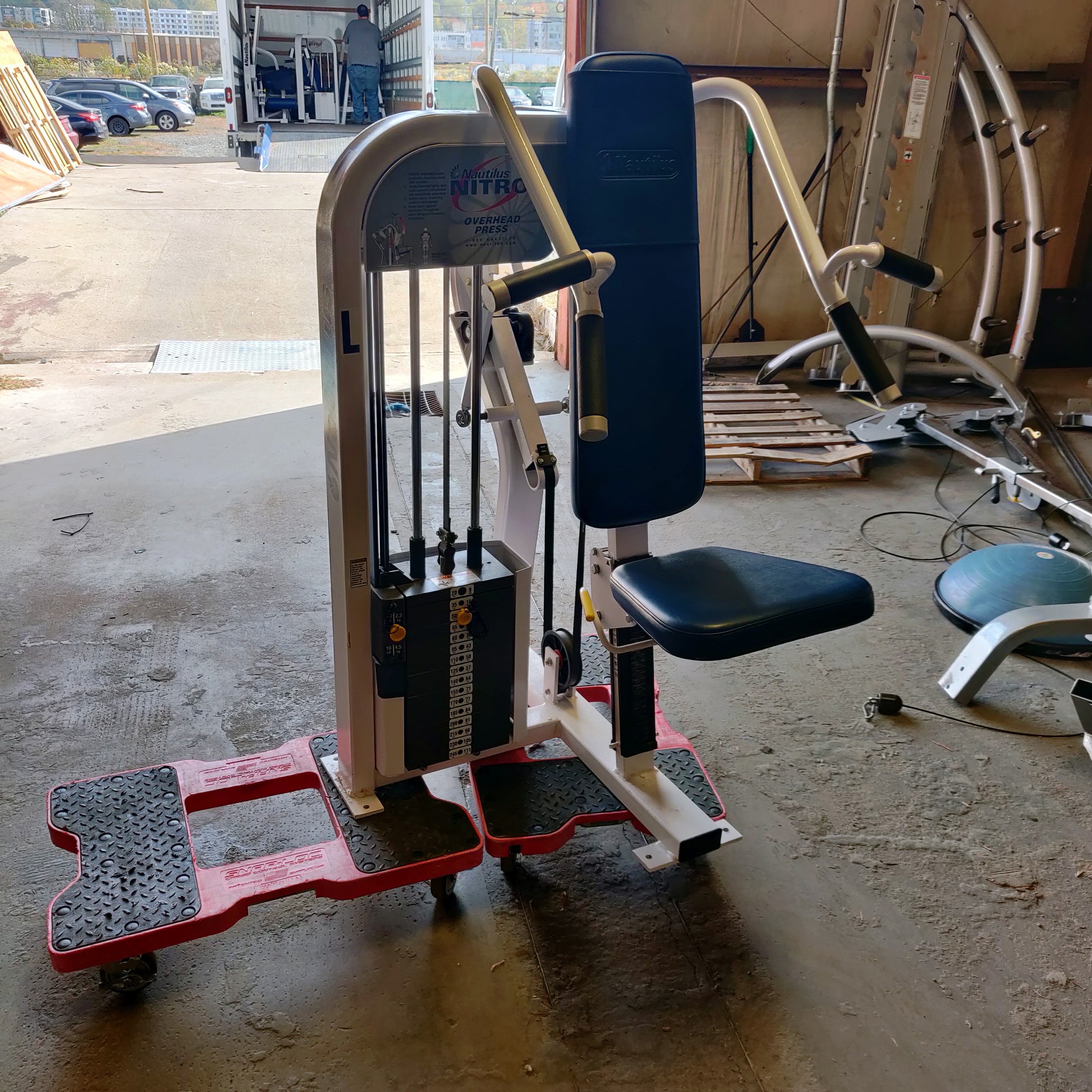 Nautilus Nitro CIRCUIT 9 Pieces of Strength Equipment