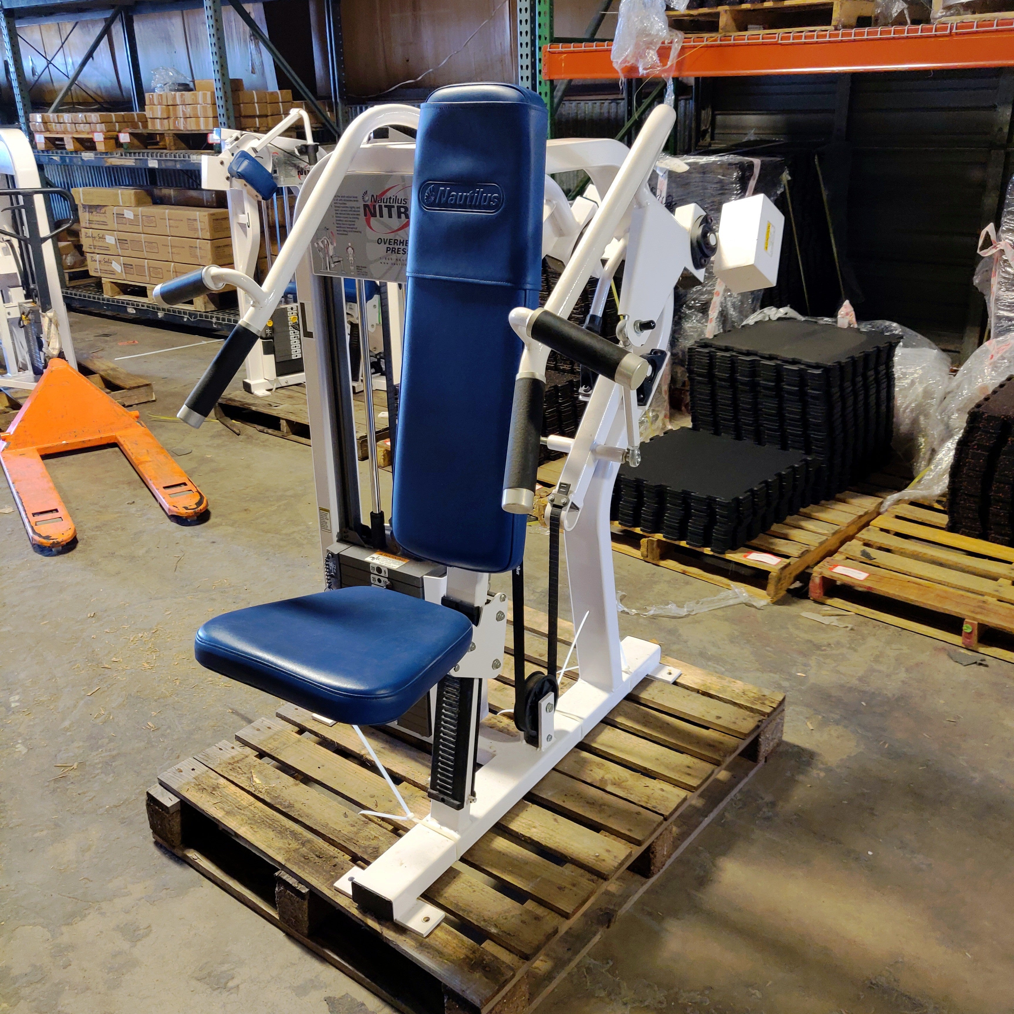 Nautilus Nitro CIRCUIT 9 Pieces of Strength Equipment