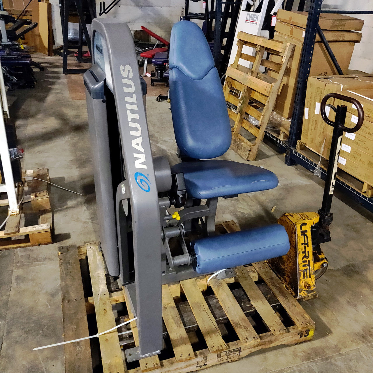 Nautilus Nitro Plus Leg Extension